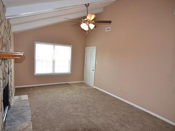 5th image of 2347 Richwood Dr