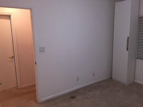 4th image of 8948 NW 38th Dr