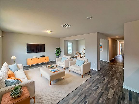 2nd image of 10123 Cerritos Dr