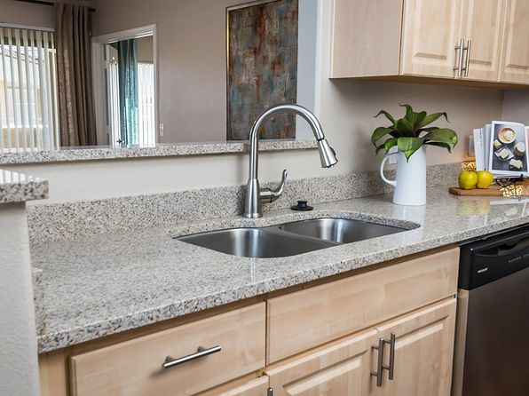 14221 N 51st Ave APT 1039