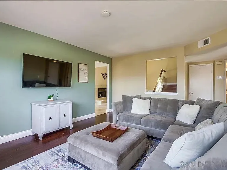 13563 Longfellow Ln — Photo 15