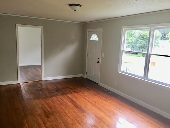 2nd image of 18 Echols Dr