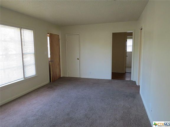 5th image of 1107 Rocky Ln