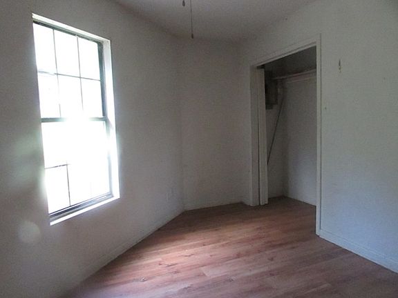 3rd image of 144 Twinkle Star Ln