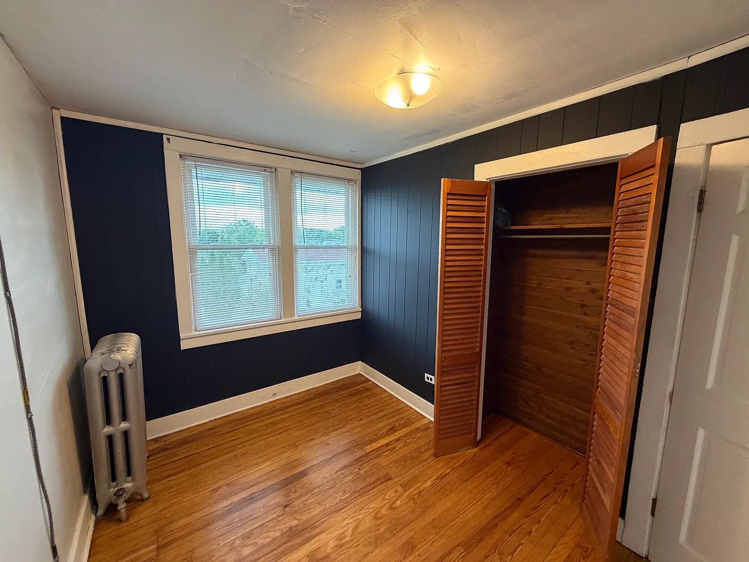402 Douglass Street - 1 — Photo 4