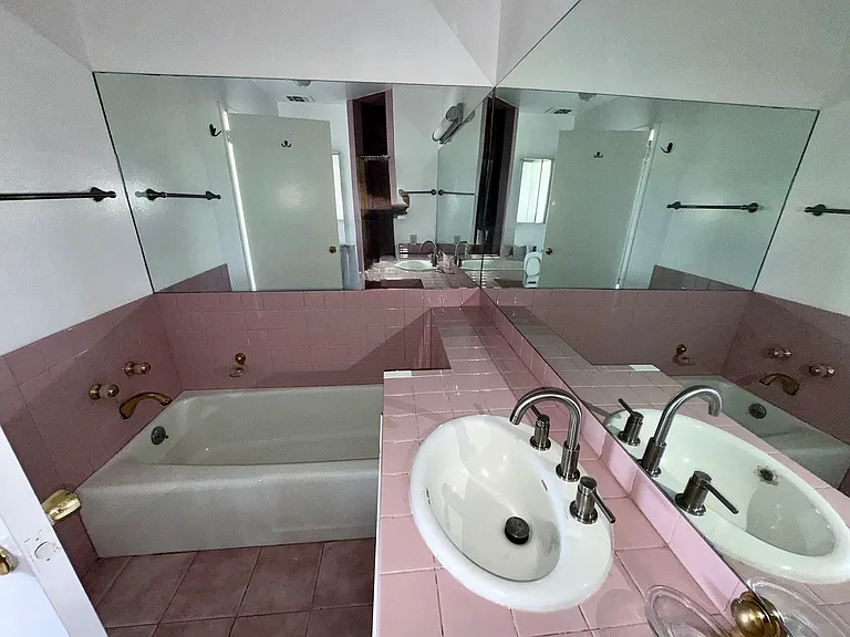 100 S Doheny Dr #803 — Photo 18