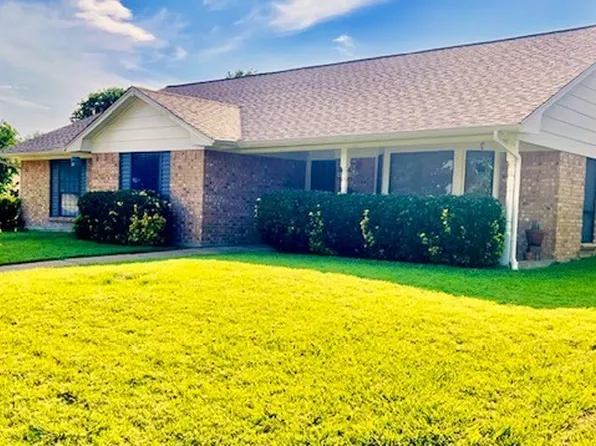 9812 Leland Ln, Benbrook, TX 76126