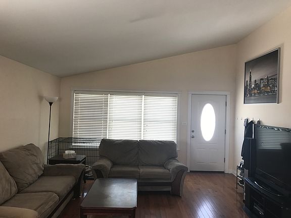 4th image of 727 N 2nd Ave