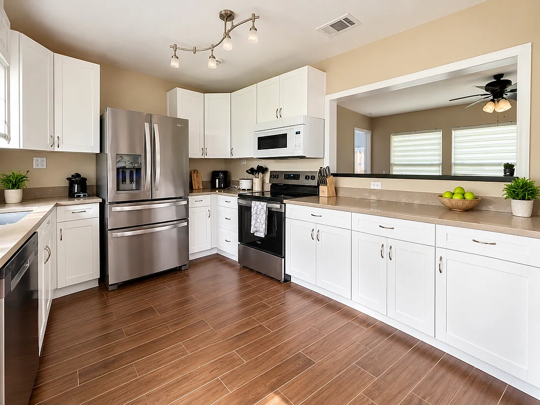 3 bed, 2.0 bath, 1548 sqft, $3,250 — Photo 3