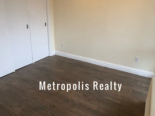 Rented by Metropolis International Realty Inc. | media 7