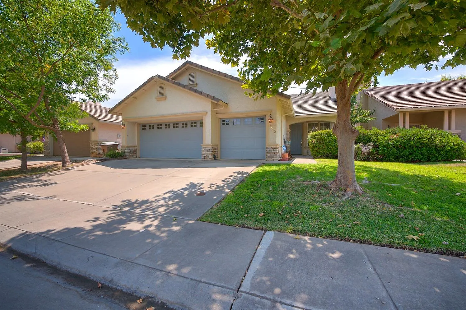 1795 El Camino Verde Dr photo 1