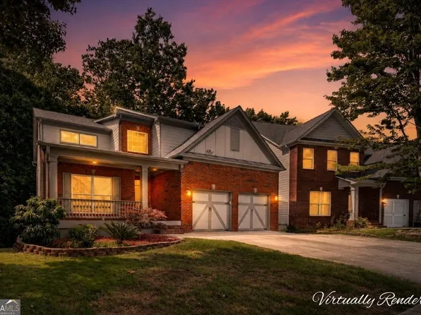 1381 Scenic Pines Dr, Lawrenceville, GA 30044