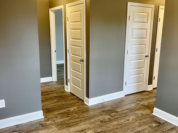 3rd image of 23432 Nick Davis Rd