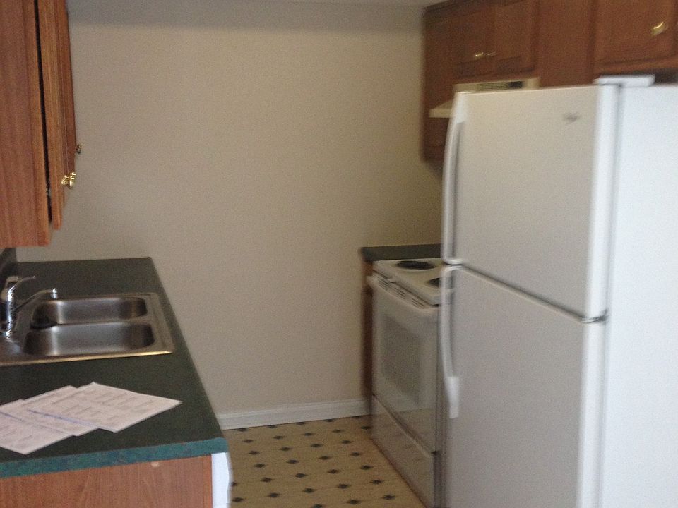 2nd image of 214 Pinnacle Ct