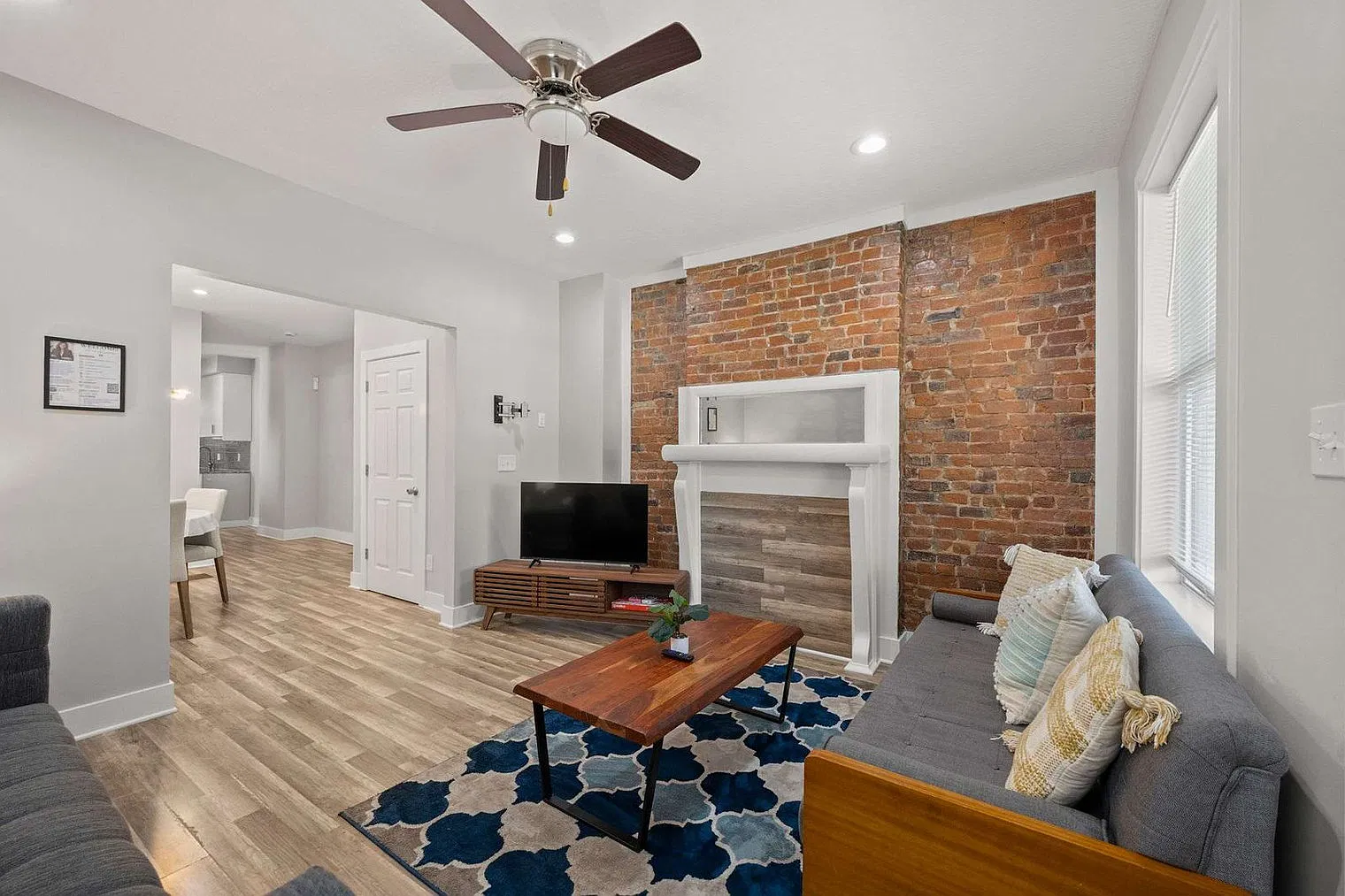 4 bed, 1.0 bath, 1431 sqft, $3,855 — Photo 1