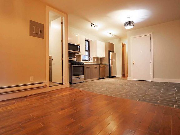2nd image of 431 Menahan St