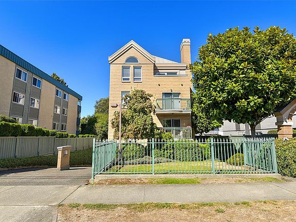 2nd image of 1037 Richardson St #204