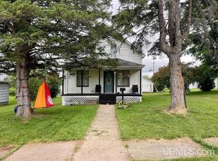 128 Bristol St, Crystal Falls, MI 49920