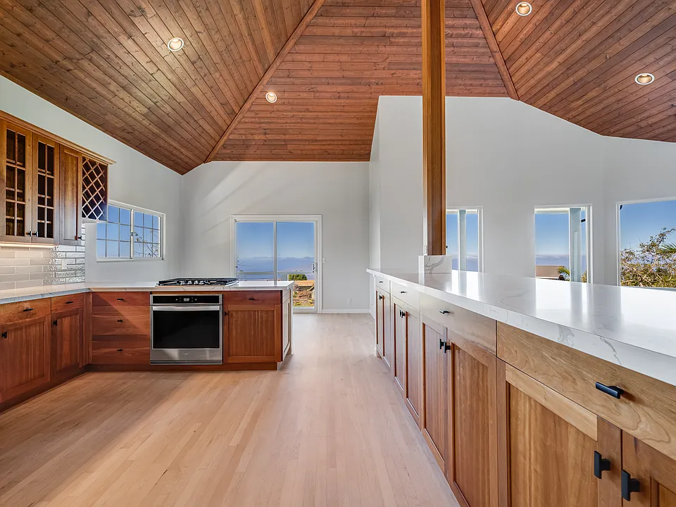 34 Kaui Pl