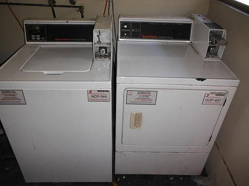 2nd image of 925 Vermont St APT 1