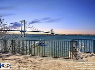 14717 Powells Cove Blvd, Flushing, NY 11357