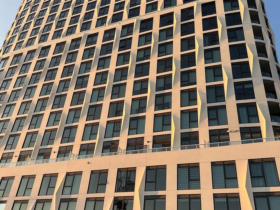 1st image of 25 Cordova Ave #602