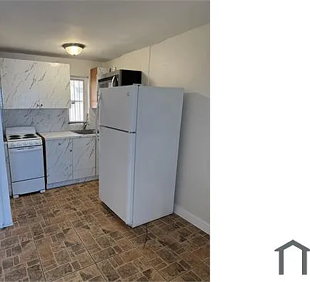 4201 NW 23rd Ave #REAR — Photo 11