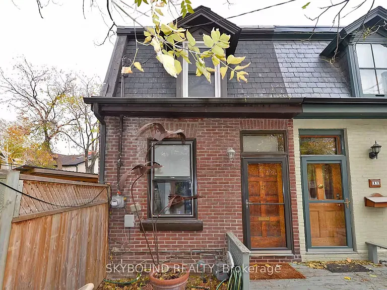 12 Ashby Pl — Photo 1