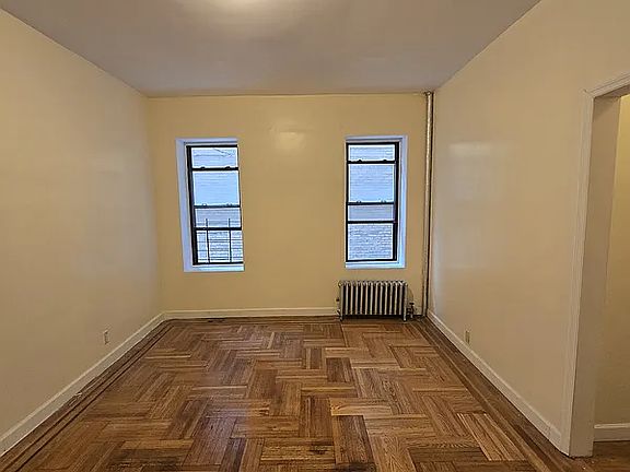 2nd image of 881 Washington Ave APT 1J