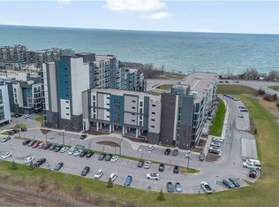 16 Concord Pl #317, Grimsby, ON