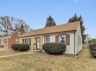 9504 Washington Ave, Brookfield, IL 60513