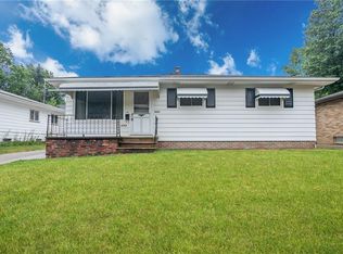 5552 Andover Blvd, Garfield Heights, OH 44125