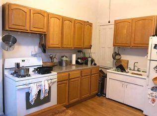 34 Sutton St #1F, Brooklyn, NY 11222