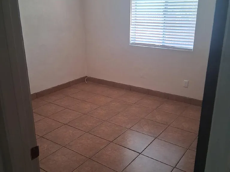 1500 N Catalina Ave #8 — Photo 8