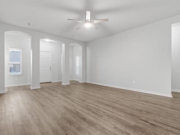 3rd image of 2050 Mary Alice Dr