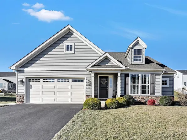 16 Cranberry Cir, Denver, PA 17517