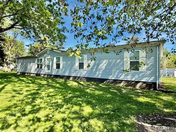 310 Carney, Wilsonville, IL 62093