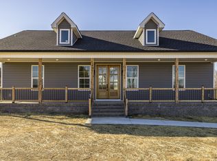 997 Bear Carr Rd, Westmoreland, TN 37186