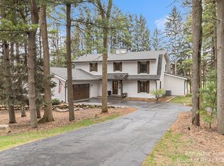 3933 N Michael Rd, Ann Arbor, MI 48103