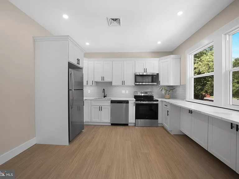 71 Dreamland Park Dr #75 — Photo 4