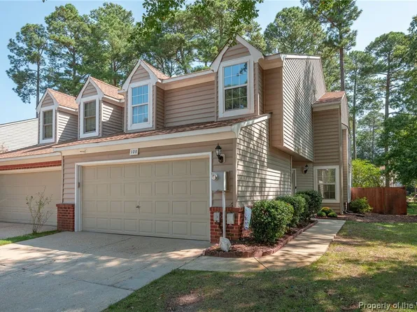 108 Brassie Dr, Yorktown, VA 23693