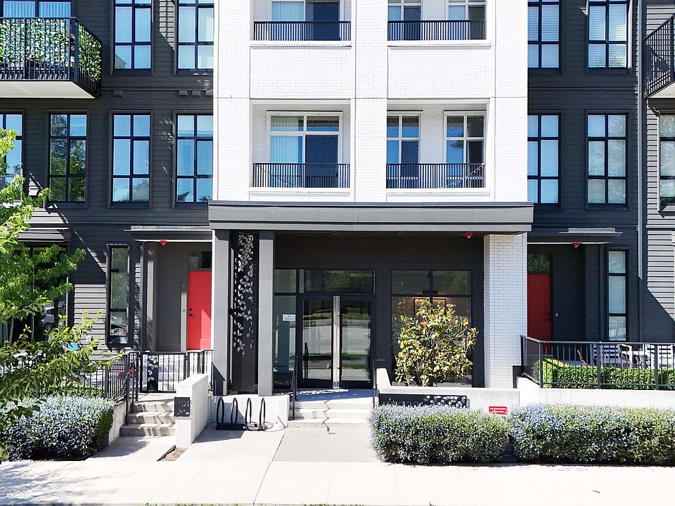 1st image of 13963 Boulevard 304 #105
