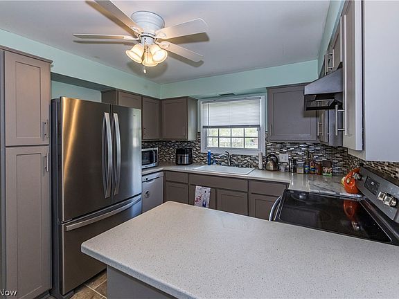 3rd image of 4607 Woodside Ave NW