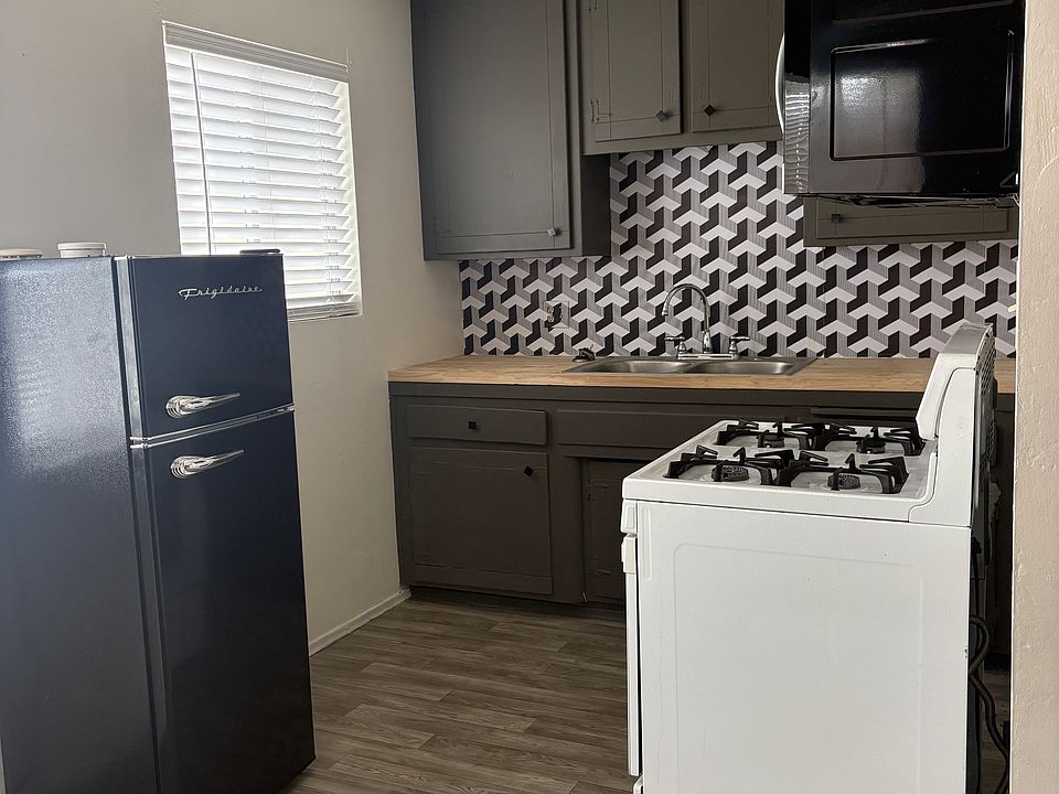 1st image of 731 B Ave #731