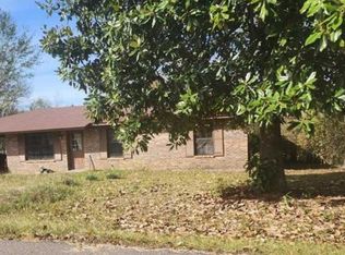 105 Terry Ln, Louisville, MS 39339