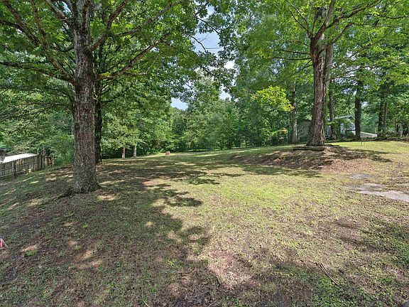 3rd image of 5909 Elizabeth Dr #5