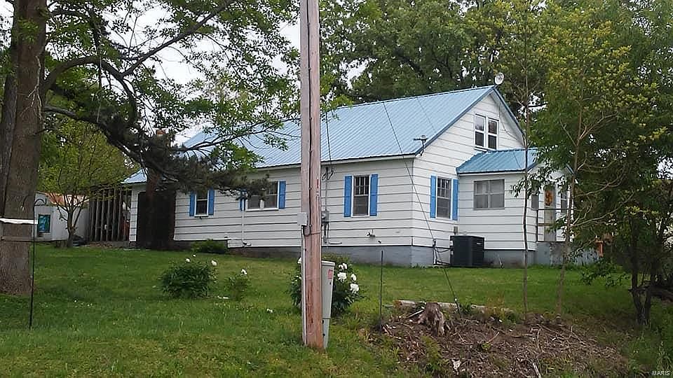 1st image of 1700 S Macarthur Ave