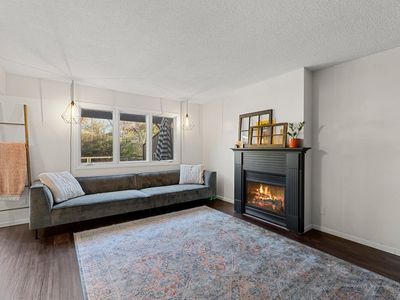 188 Birnamwood Dr, Burnsville, MN, 55337