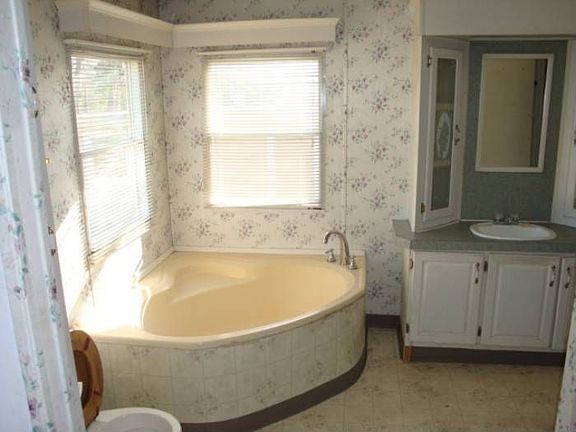 MBA tub