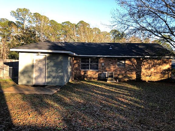 5th image of 1729 Dolphin Dr